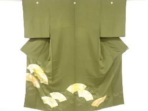 リサイクル　地紙に松梅鶴模様刺繍五つ紋色留袖(比翼付き)